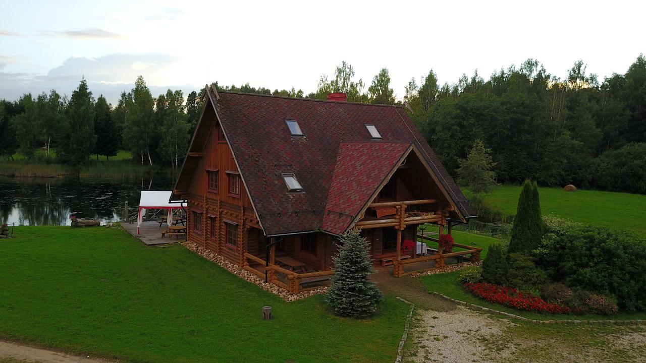 Jaun-Ievinas Hotel Rauna Exterior foto